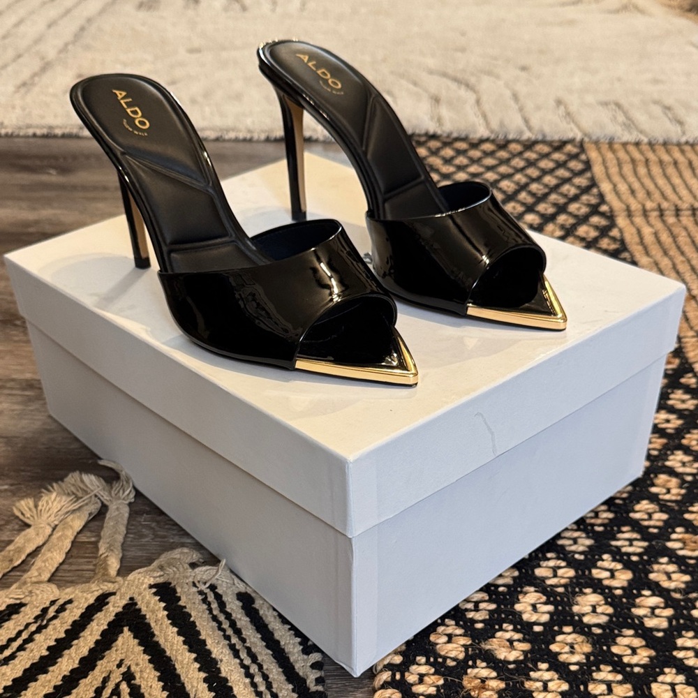 Aldo Glossy Black Peep-Toe Heels